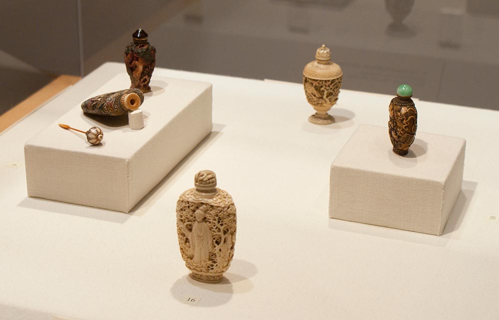 Small Wonders Japanese Snuff Bottles Morikami Museum and Japanese