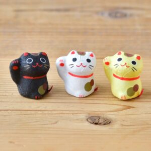 Flowering Fortune Maneki Neko