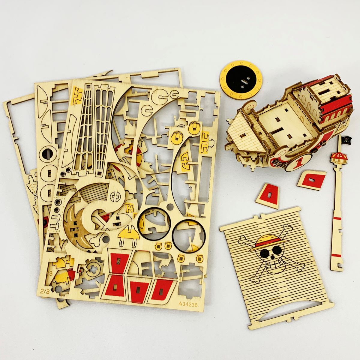 One Piece: Thousand Sunny Ship 3D Puzzle - Image 6