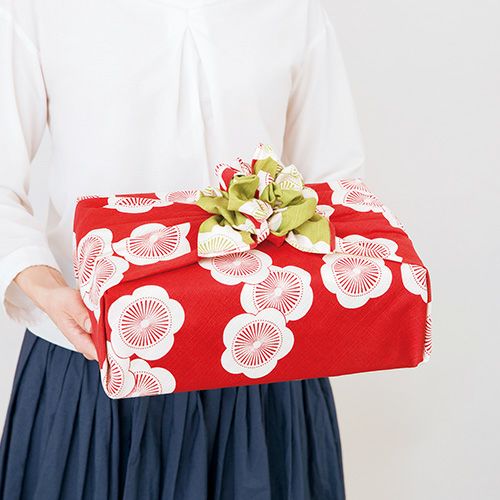 Furoshiki Apricot Blossom Red/Green - Image 2