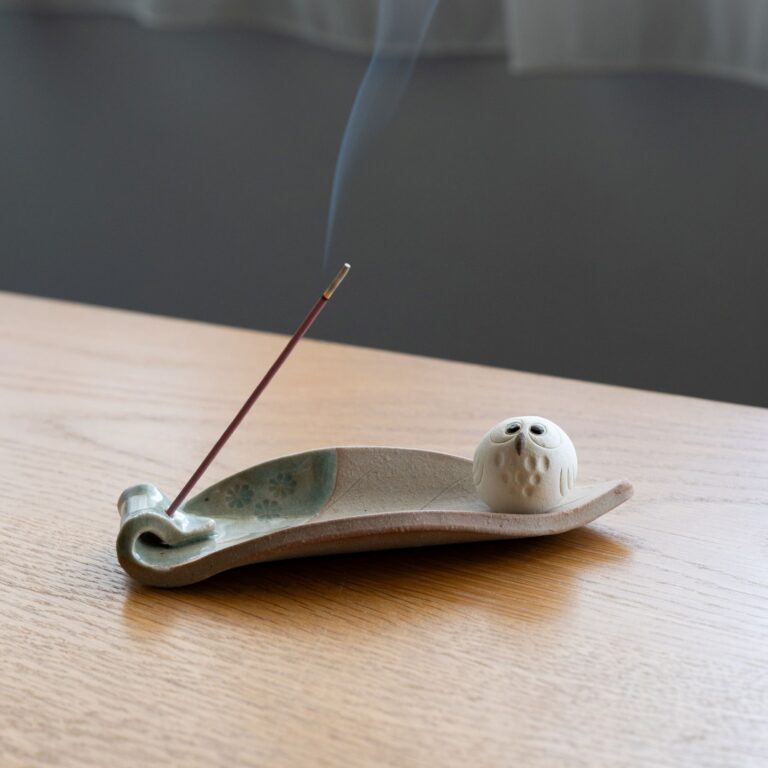 White Owl Incense Stand - Image 2